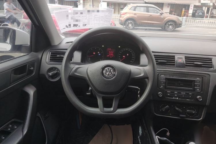 Used Volkswagen Santana 2021 1.5L Manual Fashion Edition Steering Wheel