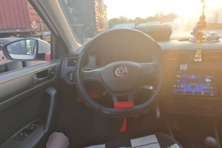 Used Volkswagen Santana 2021 1.5L Manual Fashion Edition Steering Wheel
