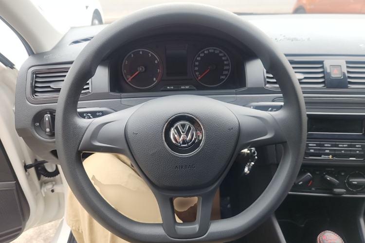 Used Volkswagen Santana 2021 1.5L Manual Fashion Edition Steering Wheel
