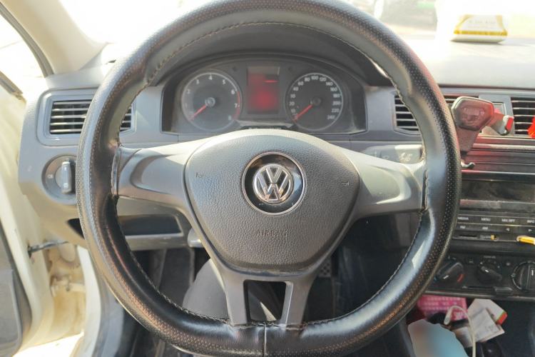 Used Volkswagen Santana 2021 1.5L Manual Fashion Edition Steering Wheel