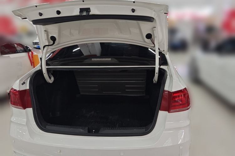 Used Volkswagen Santana 2021 1.5L Automatic Fashion Edition Trunk