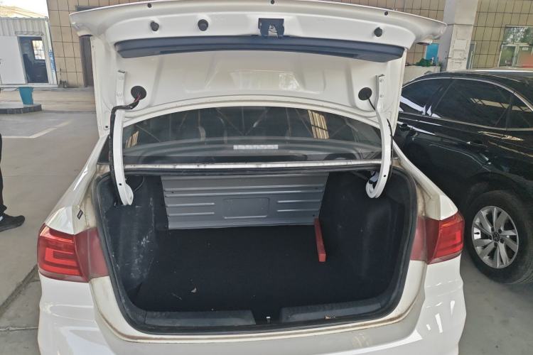 Used Volkswagen Santana 2021 1.5L Manual Fashion Edition Trunk