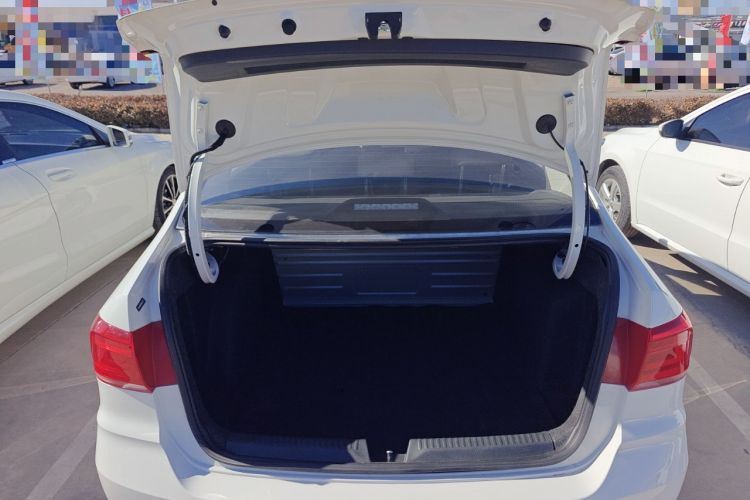 Used Volkswagen Santana 2021 1.5L Automatic Fashion Edition Trunk