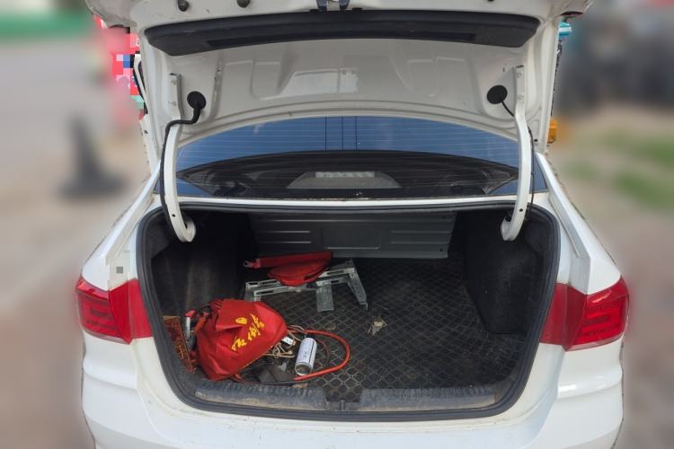 Used Volkswagen Santana 2021 1.5L Manual Fashion Edition Trunk