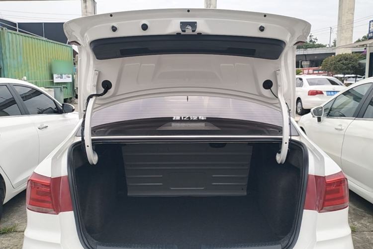 Used Volkswagen Santana 2021 1.5L Manual Fashion Edition Trunk