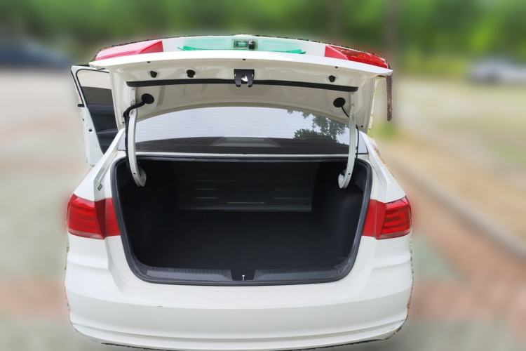 Used Volkswagen Santana 2021 1.5L Manual Fashion Edition Trunk
