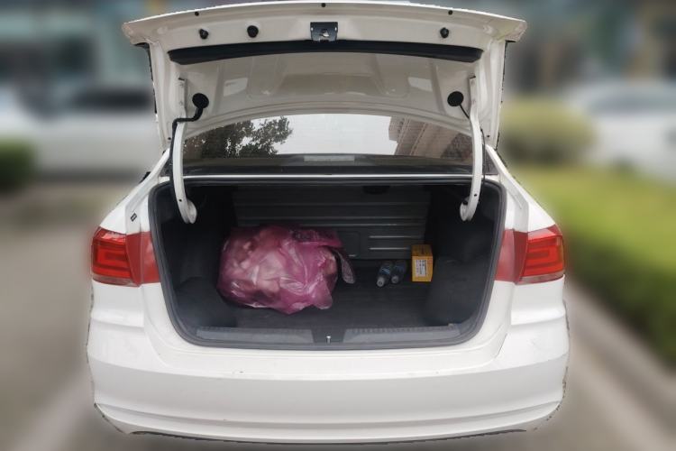 Used Volkswagen Santana 2021 1.5L Automatic Fashion Edition Trunk