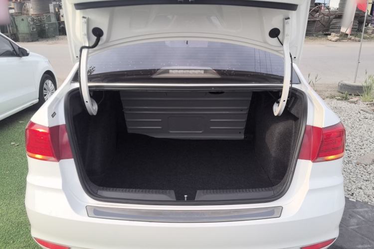 Used Volkswagen Santana 2021 1.5L Manual Fashion Edition Trunk