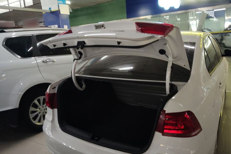 Used Volkswagen Santana 2021 1.5L Automatic Fashion Edition Trunk