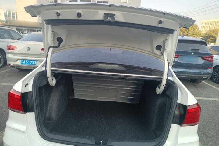 Used Volkswagen Santana 2021 1.5L Automatic Comfort Edition Trunk