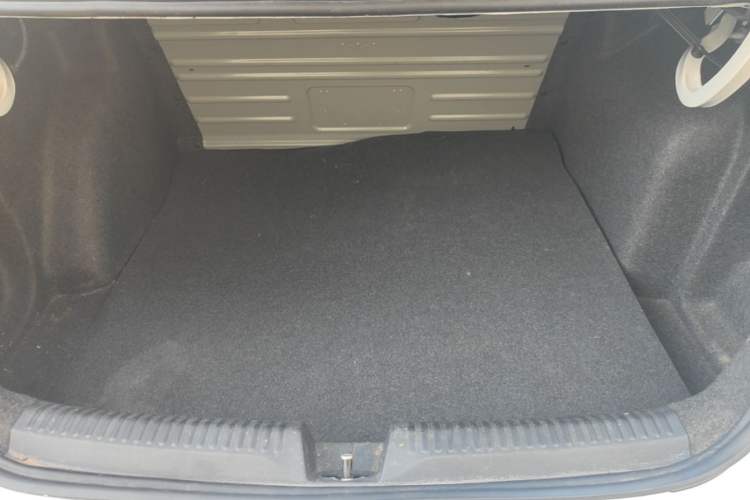 Used Volkswagen Santana 2021 1.5L Automatic Fashion Edition Trunk