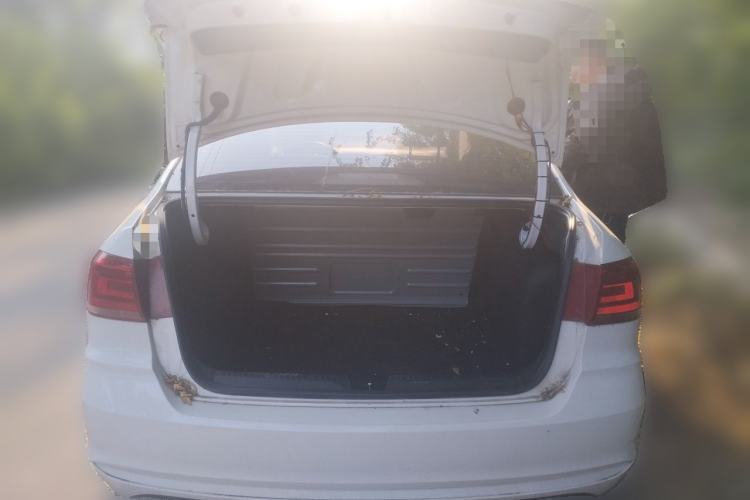 Used Volkswagen Santana 2021 1.5L Manual Fashion Edition Trunk