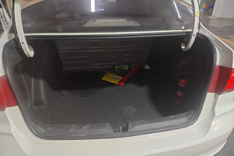 Used Volkswagen Santana 2021 1.5L Automatic Fashion Edition Trunk