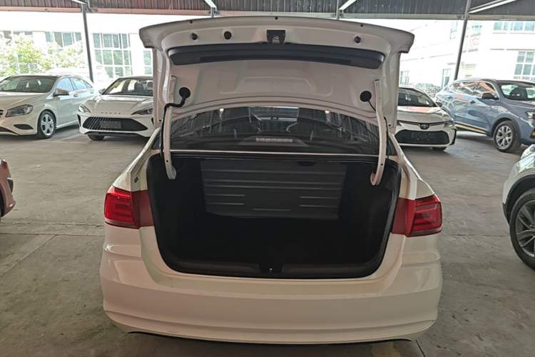 Used Volkswagen Santana 2021 1.5L Manual Fashion Edition Trunk