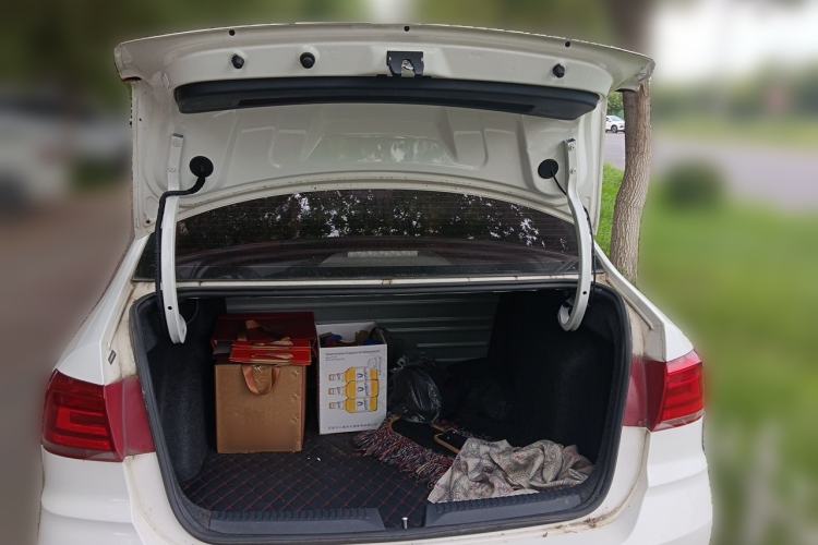 Used Volkswagen Santana 2021 1.5L Manual Fashion Edition Trunk