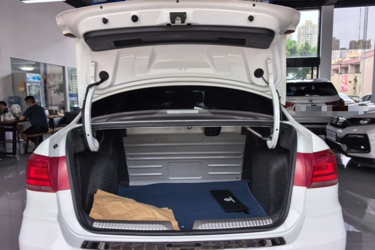 Used Volkswagen Santana 2021 1.5L Automatic Fashion Edition Trunk