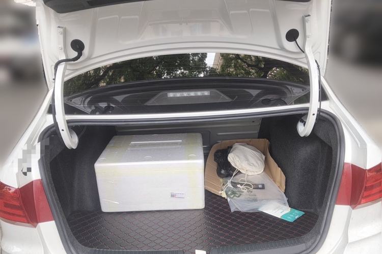Used Volkswagen Santana 2021 1.5L Manual Fashion Edition Trunk