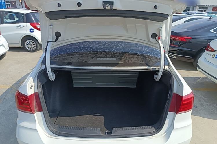 Used Volkswagen Santana 2021 1.5L Automatic Fashion Edition Trunk