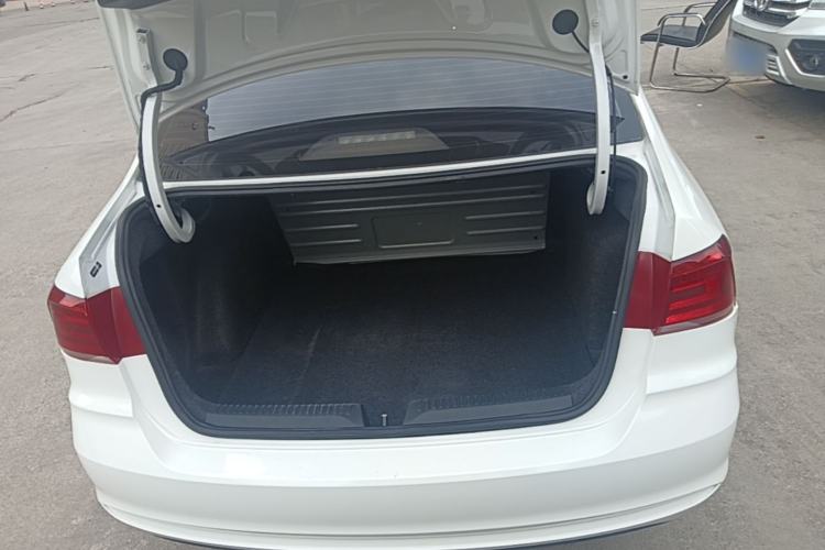 Used Volkswagen Santana 2021 1.5L Automatic Fashion Edition Trunk