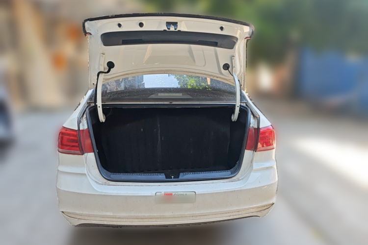 Used Volkswagen Santana 2021 1.5L Manual Fashion Edition Trunk
