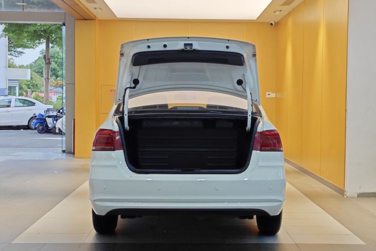 Used Volkswagen Santana 2021 1.5L Automatic Fashion Edition Trunk