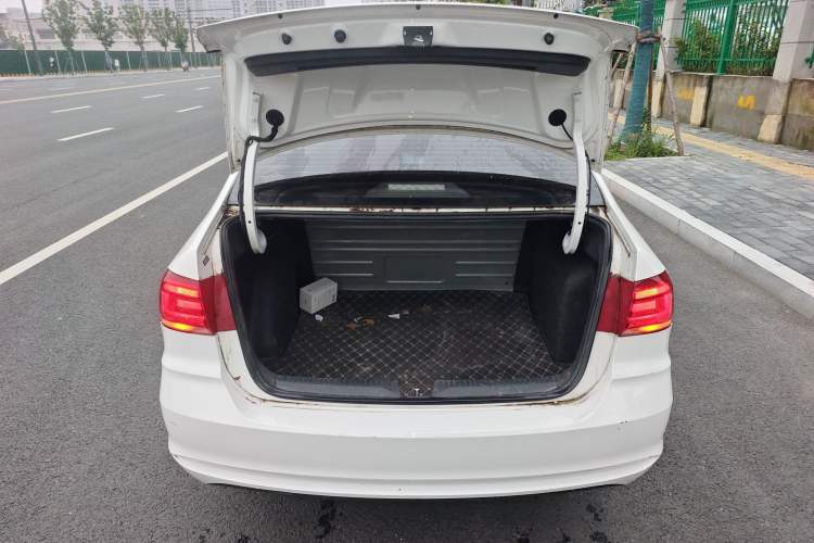 Used Volkswagen Santana 2021 1.5L Manual Fashion Edition Trunk