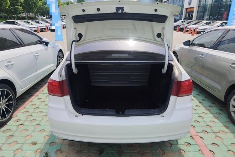 Used Volkswagen Santana 2021 1.5L Manual Fashion Edition Trunk
