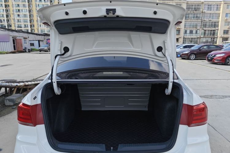 Used Volkswagen Santana 2021 1.5L Automatic Fashion Edition Trunk