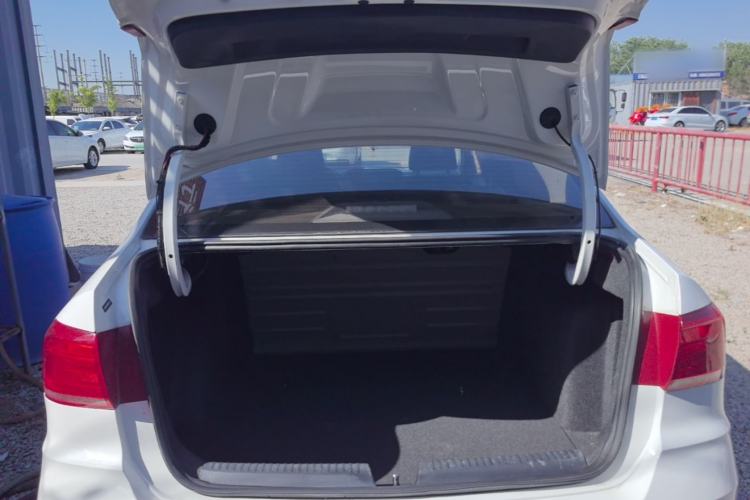 Used Volkswagen Santana 2021 1.5L Manual Fashion Edition Trunk