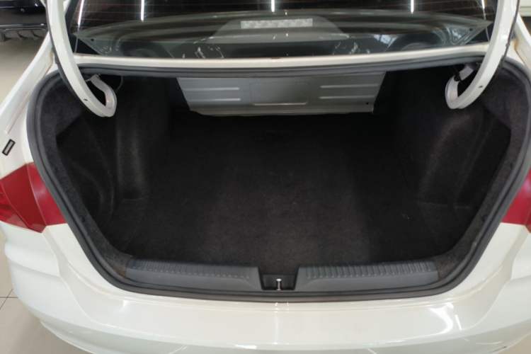 Used Volkswagen Santana 2021 1.5L Automatic Fashion Edition Trunk