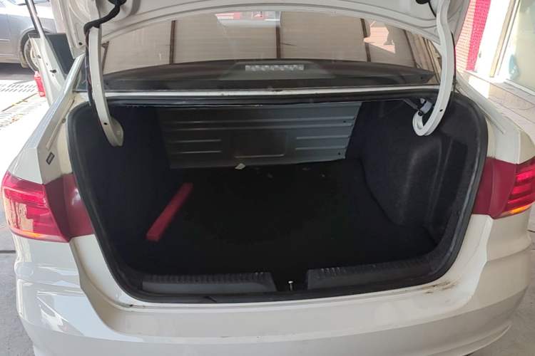 Used Volkswagen Santana 2021 1.5L Automatic Fashion Edition Trunk