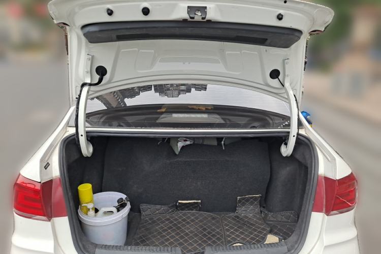 Used Volkswagen Santana 2021 1.5L Automatic Fashion Edition Trunk