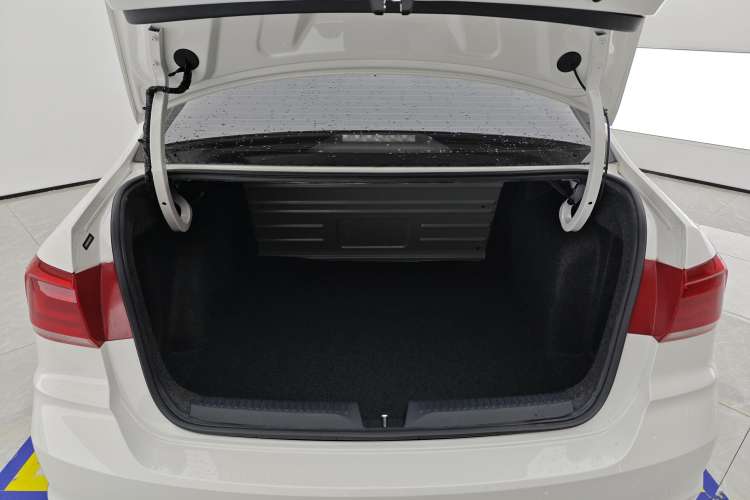 Used Volkswagen Santana 2021 1.5L Automatic Fashion Edition Trunk