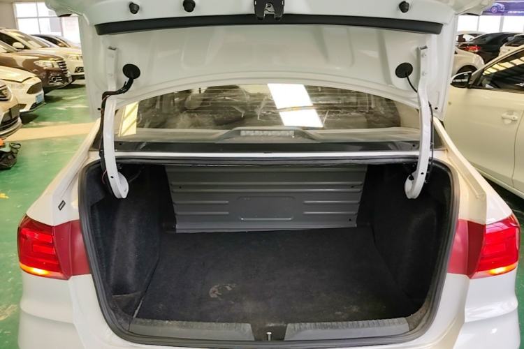 Used Volkswagen Santana 2021 1.5L Manual Fashion Edition Trunk