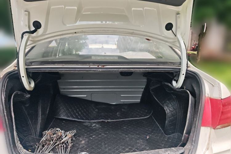 Used Volkswagen Santana 2021 1.5L Manual Fashion Edition Trunk
