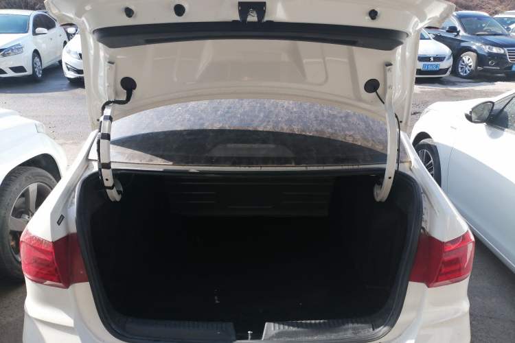 Used Volkswagen Santana 2021 1.5L Automatic Fashion Edition Trunk