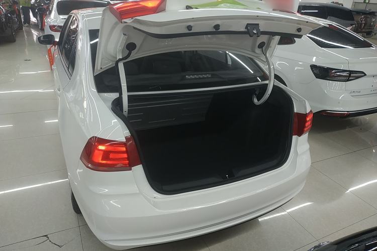 Used Volkswagen Santana 2021 1.5L Manual Fashion Edition Trunk