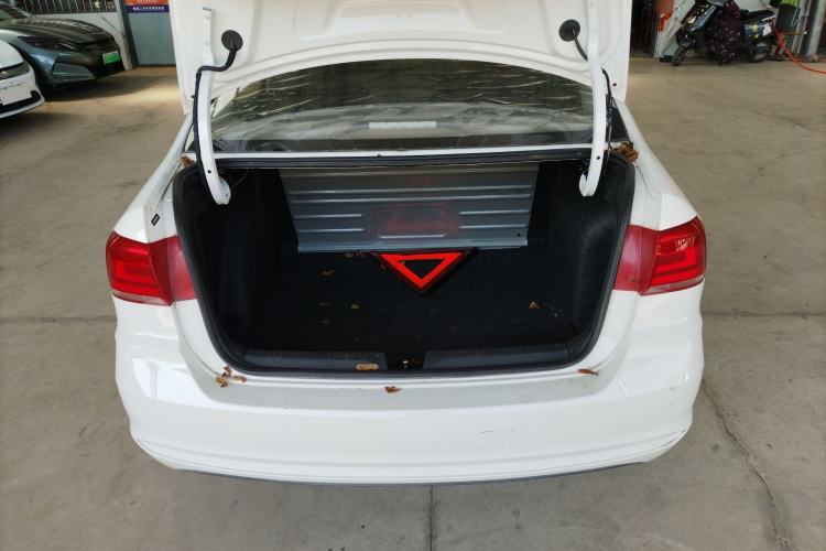 Used Volkswagen Santana 2021 1.5L Manual Fashion Edition Trunk