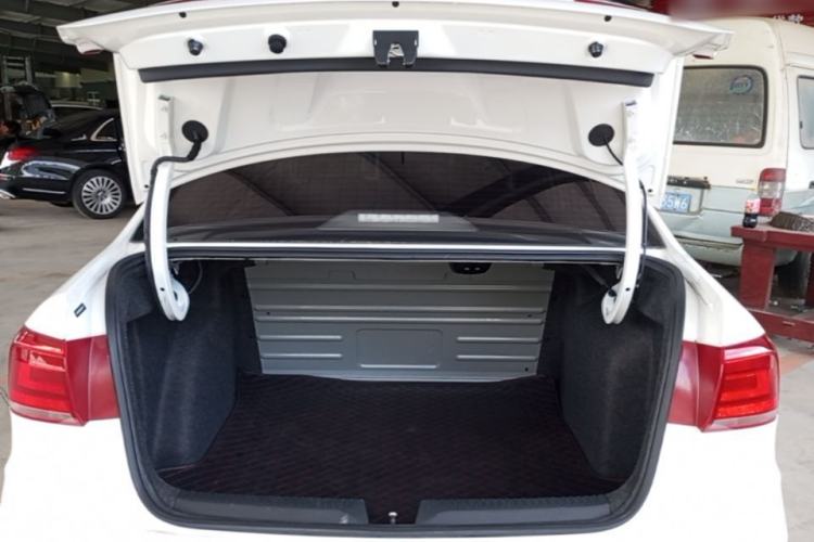 Used Volkswagen Santana 2021 1.5L Manual Fashion Edition Trunk