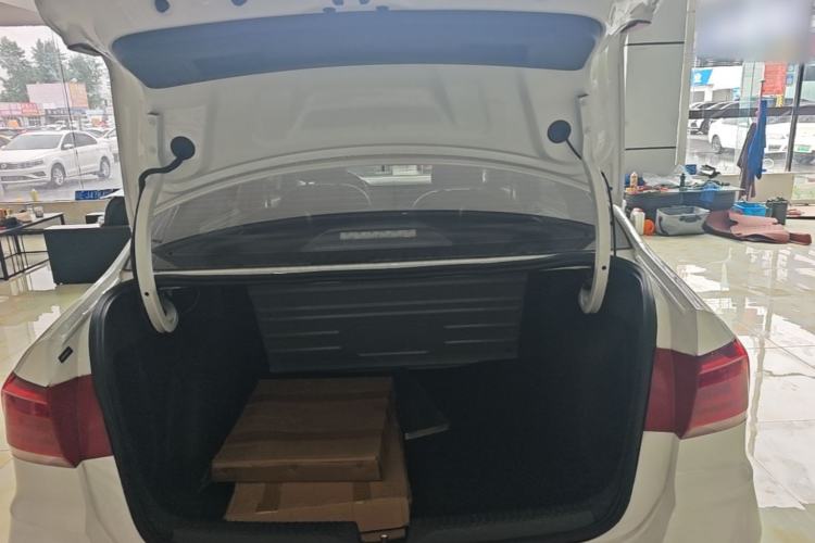 Used Volkswagen Santana 2021 1.5L Automatic Fashion Edition Trunk