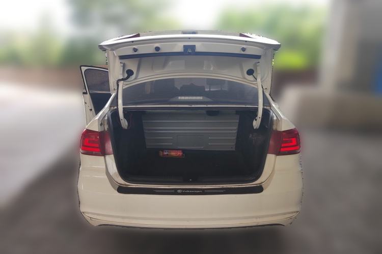 Used Volkswagen Santana 2021 1.5L Manual Fashion Edition Trunk