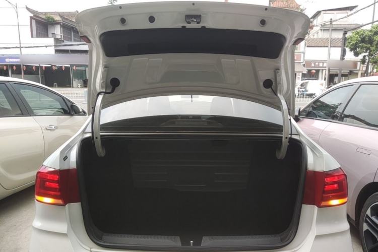 Used Volkswagen Santana 2021 1.5L Manual Fashion Edition Trunk