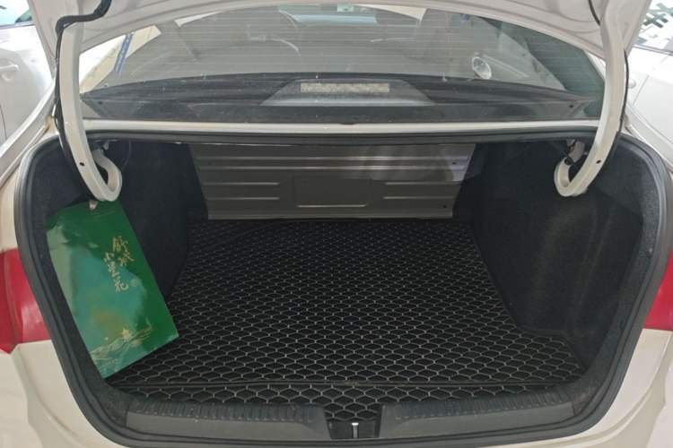 Used Volkswagen Santana 2021 1.5L Automatic Fashion Edition Trunk