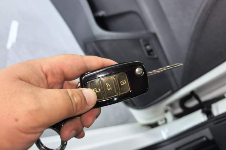 Used Volkswagen Santana 2021 1.5L Automatic Fashion Edition Vehicle Key