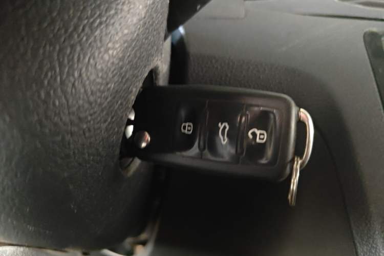 Used Volkswagen Santana 2021 1.5L Manual Fashion Edition Vehicle Key