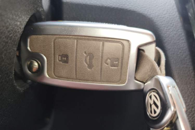 Used Volkswagen Santana 2021 1.5L Manual Fashion Edition Vehicle Key