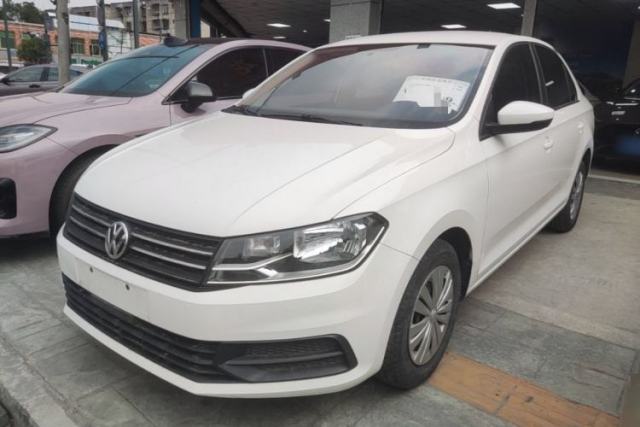 Ojetý Volkswagen Santana 2021 1.5L Manual Fashion Edition