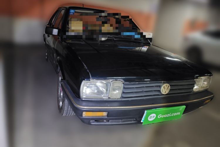 Used Volkswagen Santana Classic 2004 1.8L Standard Edition Front Right 45 Deg