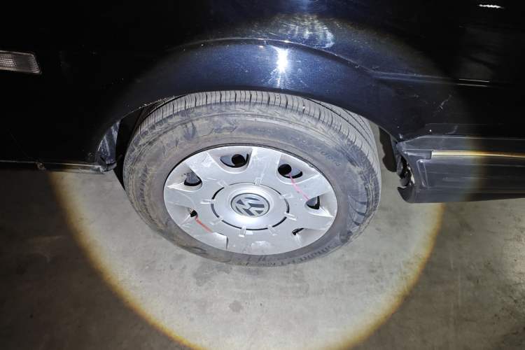 Used Volkswagen Santana Classic 2004 1.8L Standard Edition Right Front Wheel Hub