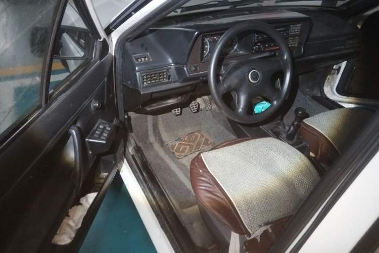 Used Volkswagen Santana Classic 2004 1.8L Standard Edition Driver Seat